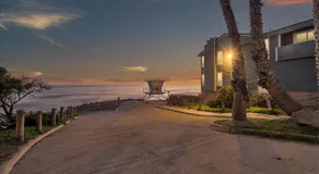 Tower 9 Oceanside, 1BD Boutique Retreat, Steps from the Beach, Sleeps 4 - Image 2