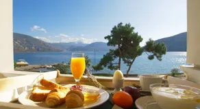 Antikyra Beach Hotel - Image 5