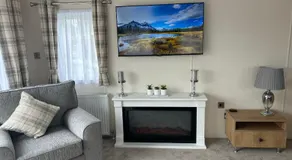 Kingfisher Lodge Long Acre Holiday Park - Image 2