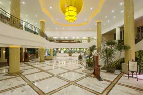 Golden Palm Resort - Image 2