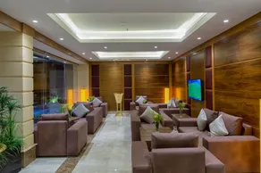 Classical Hotel Suites - Image 2