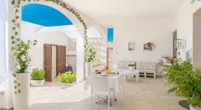 Casa Poesia - Image 3