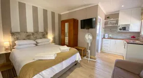 Gasteria Grange - Image 2