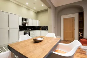 Apartment 1 The Grove - Image 4