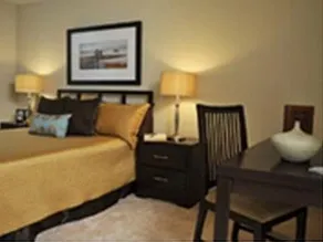 Premier Luxury Suites - Image 2