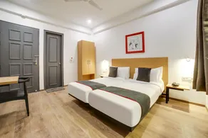 Townhouse Unitech Cyber Park Gurgaon Near Omaxe Celebration Mall - Image 2