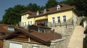 Alabárdos Panzió és Apartmanház - Image 3