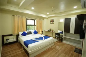 Hotel Silver Cloud - Image 2