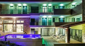 CORE RESORTS - Image 2