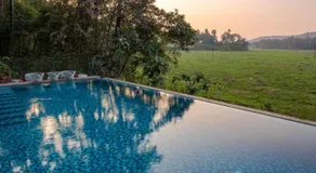 LohonoStays Villa Maraville - Image 3