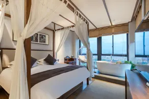 Rezen Select Hotel Quzhou Oriental Plaza - Image 2