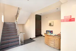 OYO Royal Guest House - Image 4