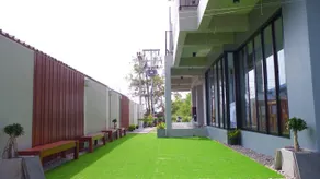 Joy Hotel - Image 5