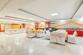 HOTEL MARKS INN & BANQUET - Image 3
