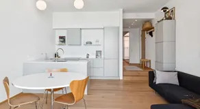 Luxury Apt with Harbor Views - Image 3