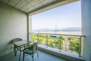 Longchen Hotel - Image 3