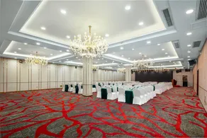 Longzhou Hotel - Image 5