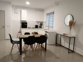 Ad Din Muslim Homestay, COZY, Wifi & Netflix - Image 5