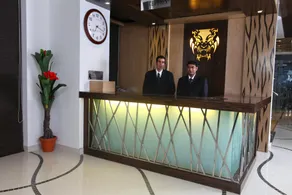 Hotel Tigers Roare - Image 3