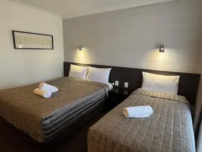 Mandalay Motel - Image 2
