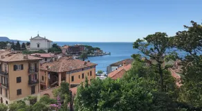 Panorama lake view, pool & garden, 2 bathrooms, kingsize & single-beds, fast Internet - Image 3