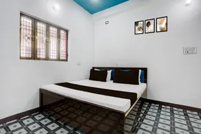 SPOT ON by OYO Ajay Hotel Phulpur Railway station - Image 5