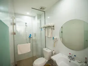 Hanting Hotel Jiaozhou Jiaodong International Airport - Image 1