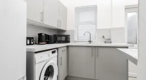 Modern 3-Bedroom Home in-Steps from Crown Point - Image 2