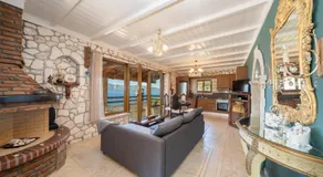 Luxury Stone Apartments - Image 5