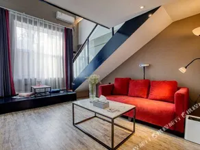 Liangzhu Homestay (Urumqi Zhongyinggong Subway Station) - Image 2