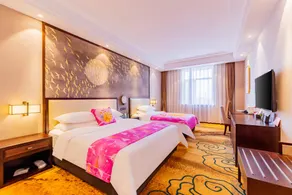 Zhenjin International Hotel - Image 2