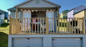 Stylish Boatwright Cottage moments from beach by Whitstable-Holidays - Image 3