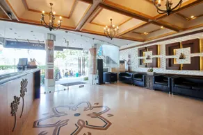 The Metropole Hotel - Image 2