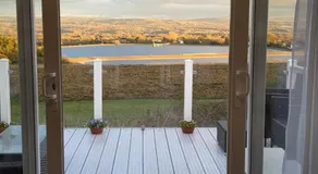 Tw Luxury Caravan - Image 5