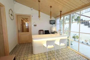 Bummy's by Vyaana Retreats - Mall Road - Image 3