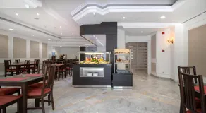 El Oumara Hotel - Image 2