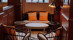 Place to Stay in Thames Ditton - Image 2