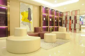 Lavande Hotels Guangzhou Fangcun Huadiwan Metro Station - Image 2