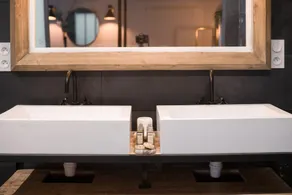 Appartement-de Luxe-SDB privée avec baignoire-Vue sur la cour - Image 3