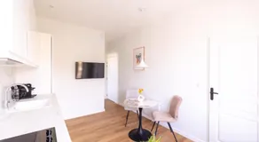 Residence TOYANA - Cozy Appartements - Proche Aéroport & Parking - Image 3