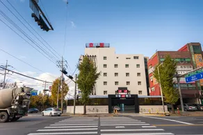 Incheon (Seoknam-dong) Bank - Image 4