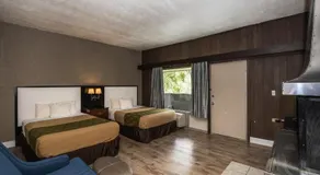Fabulous Chalet Inn - Image 2
