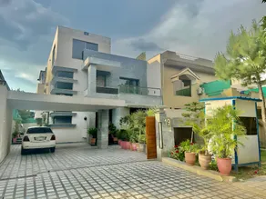Millat Guest House f-10/4 - Image 3