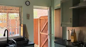 Jerry's lane 3 bed house free parking free wifi - Image 5