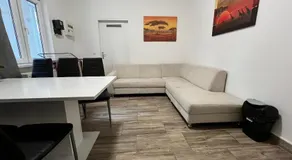 15-Min to Center, Comfy Private Rooms with Shared WC & Kitchen - Image 3