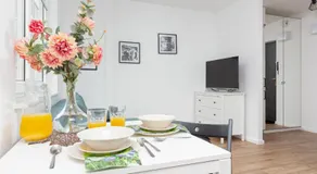 Studio Apartment Ochota Siemieńskiego by Noclegi Renters - Image 5