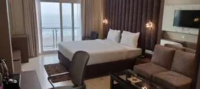 The Bay Suites Sea Facing Hotel - Right on the Golden Beach - Image 2