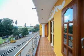 39194 Hotel Ashoka - Image 2