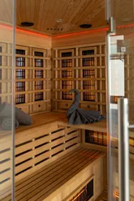 Luxuriöse Wohnung am Flussufer mit Infrarotsauna - Image 5