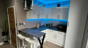 Modern Garden Studio for comfy stay - Image 2